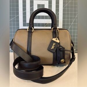 Coach Overseas Exclusive